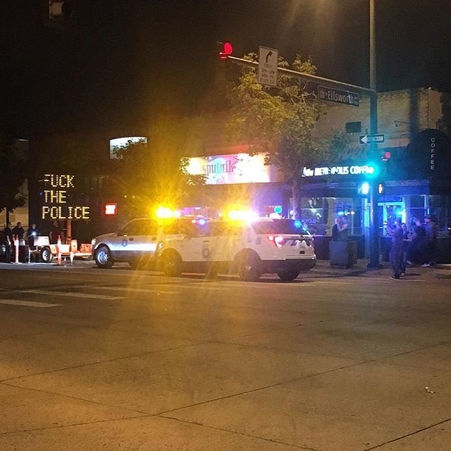 1308441406486145742_32315825-196