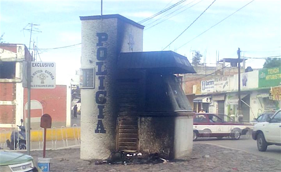 Burned-out police outpost in Huajuapan.